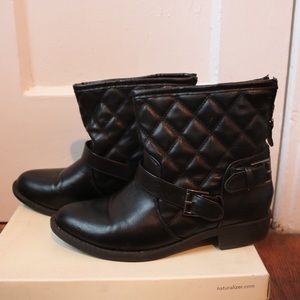 Black Quilted Pattern Ankle Boots | Naturalizer